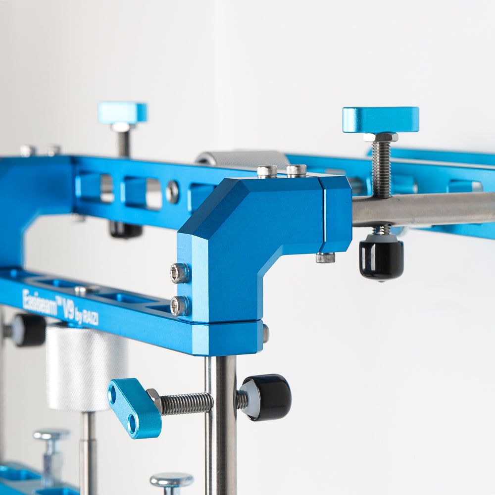 Raizi Easiseam™V9 waterfall Seam Setter used with GRABO Suction Cups for Mitre Seaming