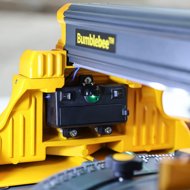 Raizi-bumblebee-manual-tile-cutter-laser_d753e149-fb11-419b-a4c0-6b1a72db6a3b